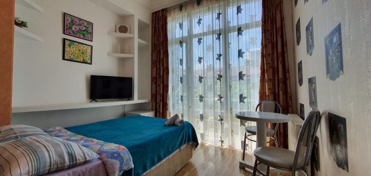 Dzveli Batumi Hotel Buitenkant foto