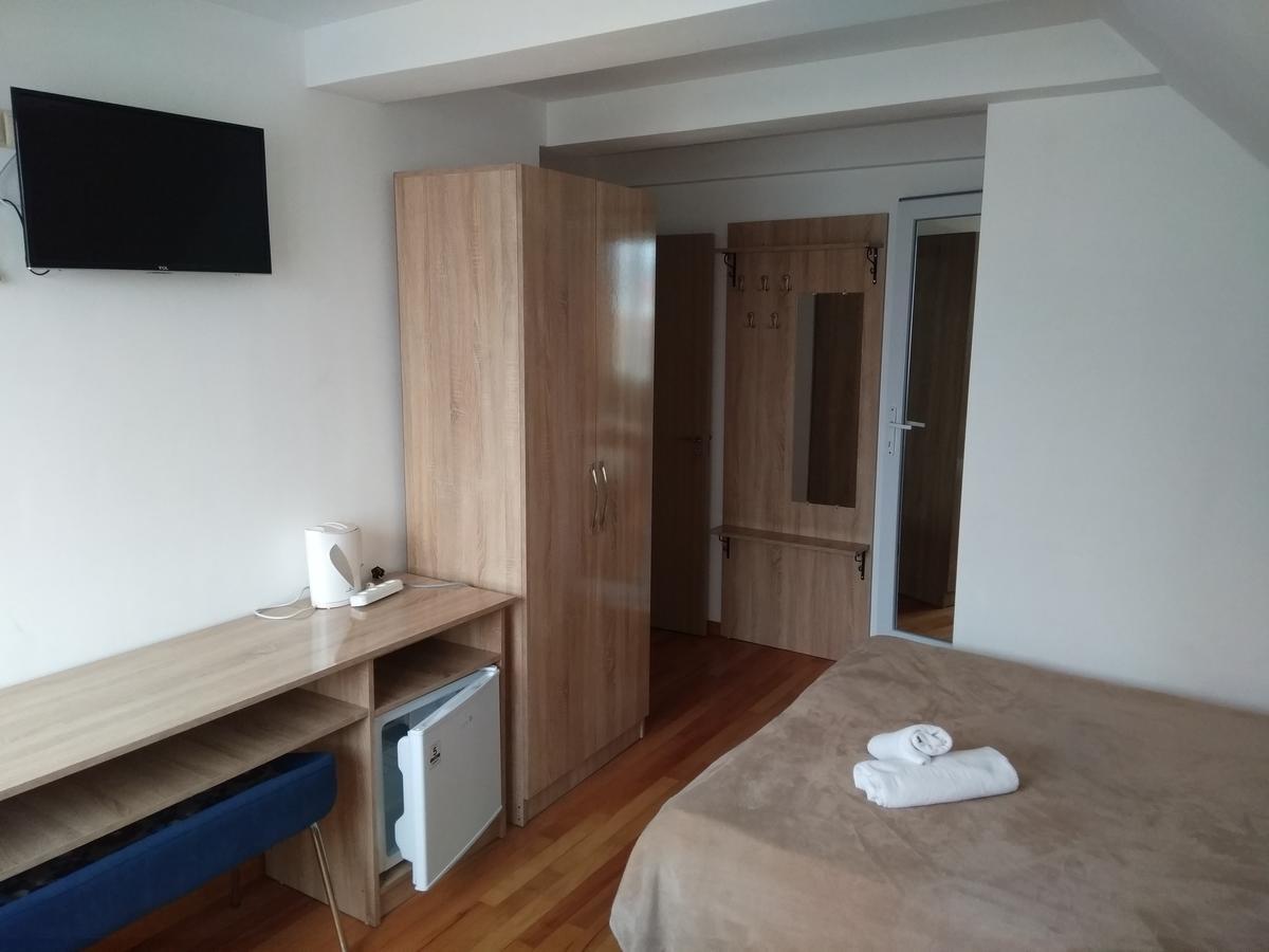 Dzveli Batumi Hotel Buitenkant foto