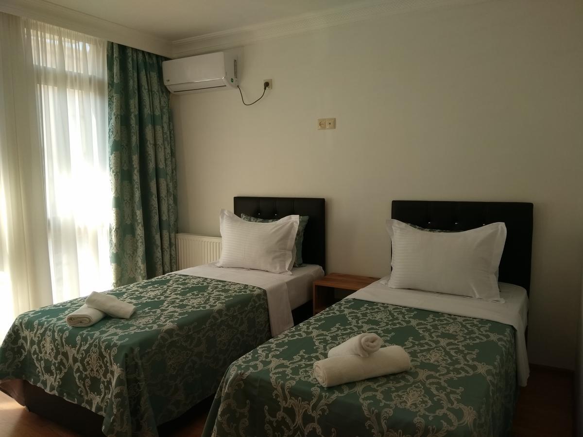Dzveli Batumi Hotel Buitenkant foto