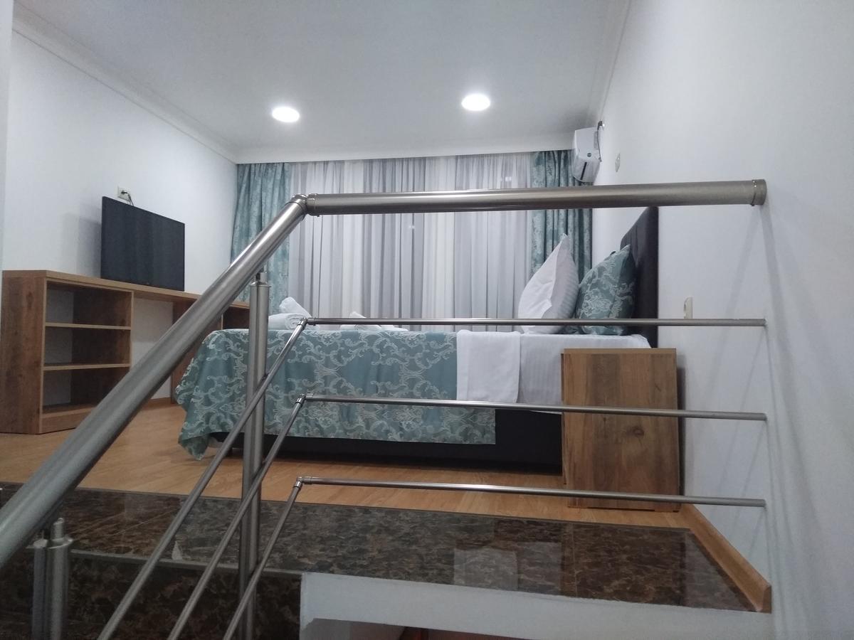 Dzveli Batumi Hotel Buitenkant foto