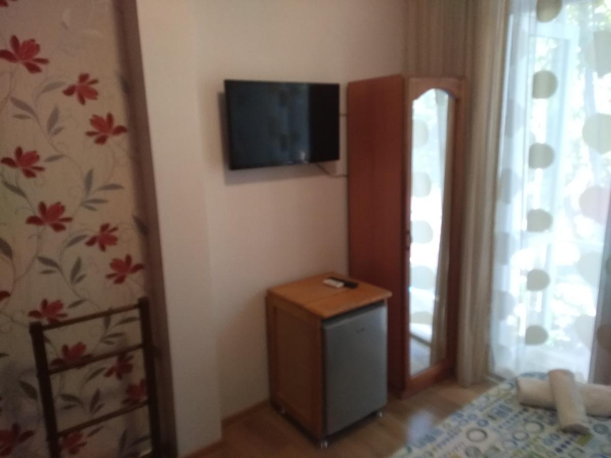 Dzveli Batumi Hotel Buitenkant foto